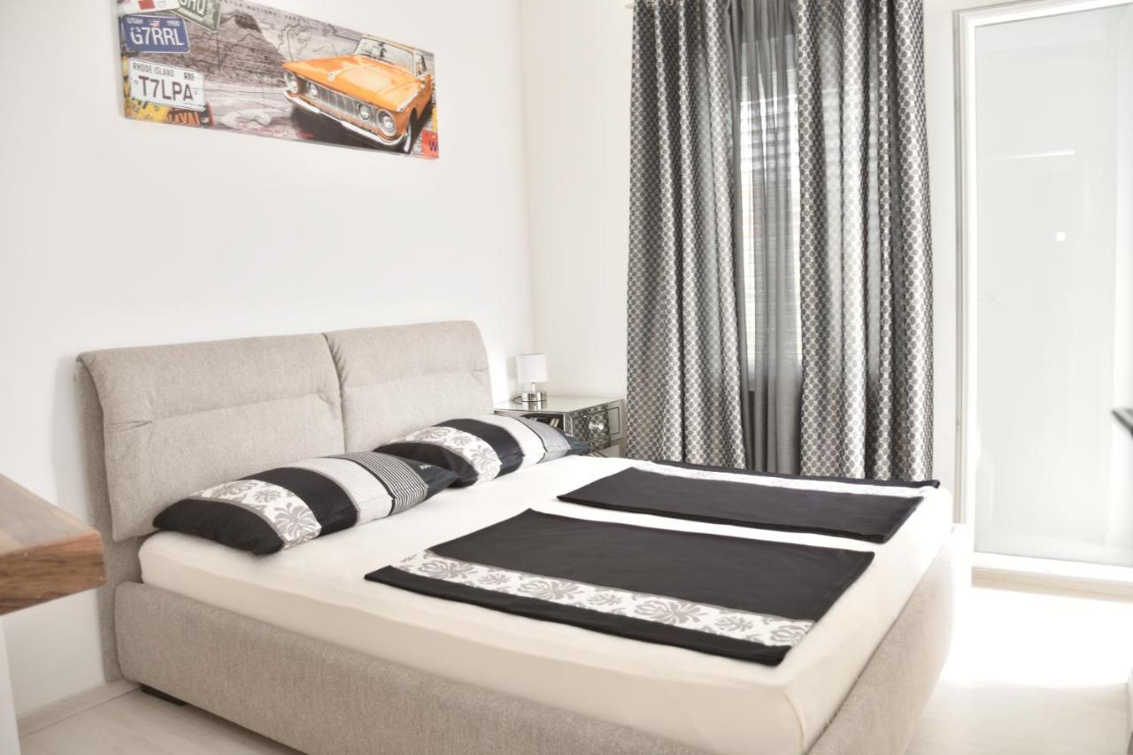 Apartment Josip 2 Трибунь Экстерьер фото