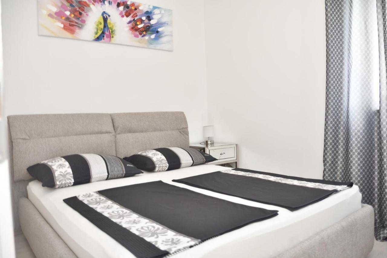 Apartment Josip 2 Трибунь Экстерьер фото