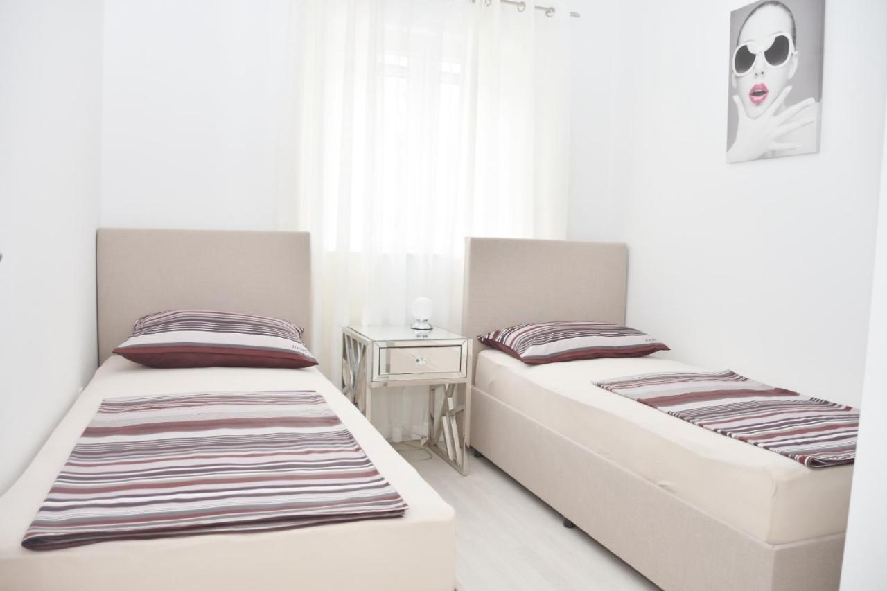 Apartment Josip 2 Трибунь Экстерьер фото