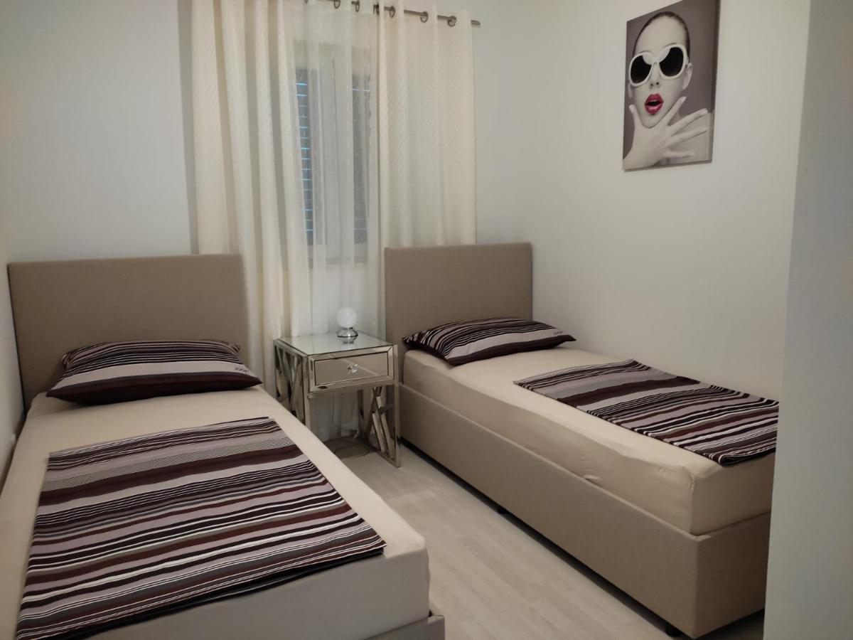 Apartment Josip 2 Трибунь Экстерьер фото