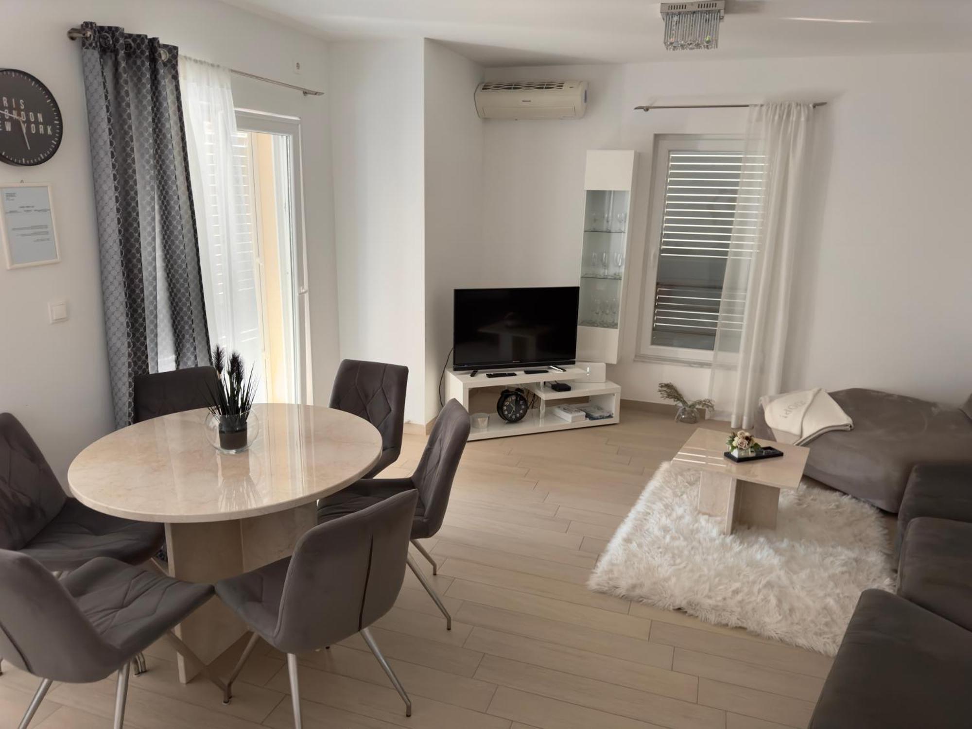 Apartment Josip 2 Трибунь Экстерьер фото