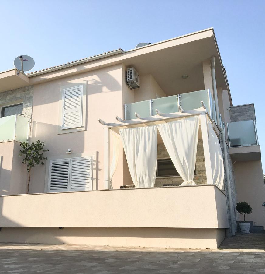 Apartment Josip 2 Трибунь Экстерьер фото